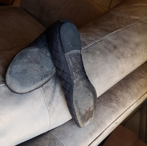 Tory Burch Quinn Black Quilted‎ Ballet Flats Shoes Gold Medallion - Picture 9 of 9